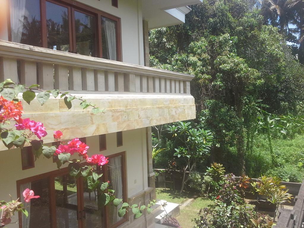 Casa de hóspedes Dewi Ayu 3*