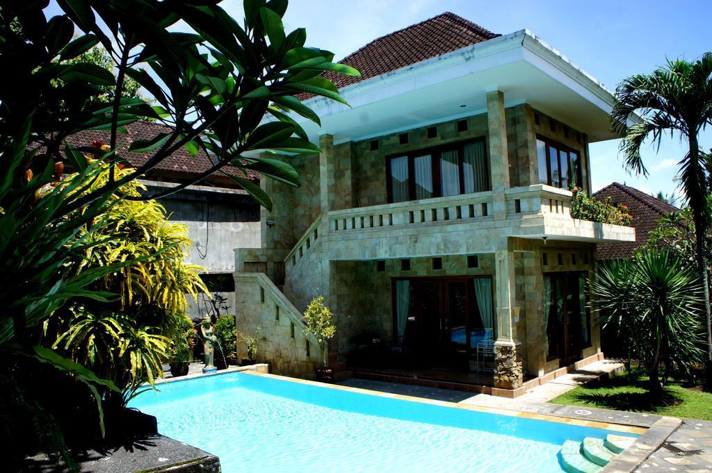 Dewi Ayu Casa de hóspedes 3*